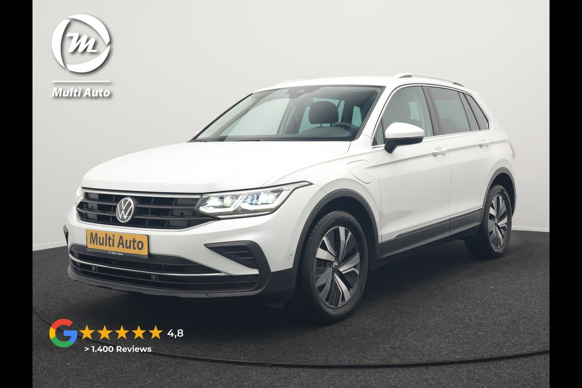 Volkswagen Tiguan 1.4 TSI eHybrid Elegance Plug In Hybrid 245pk Dealer O.H. PHEV | Trekhaak Af Fabriek | Adaptive Cruise | IQ Light | Camera | Stoelen & Stuur Verwarmd | Apple Carplay | Blis | Navigatie | DAB |