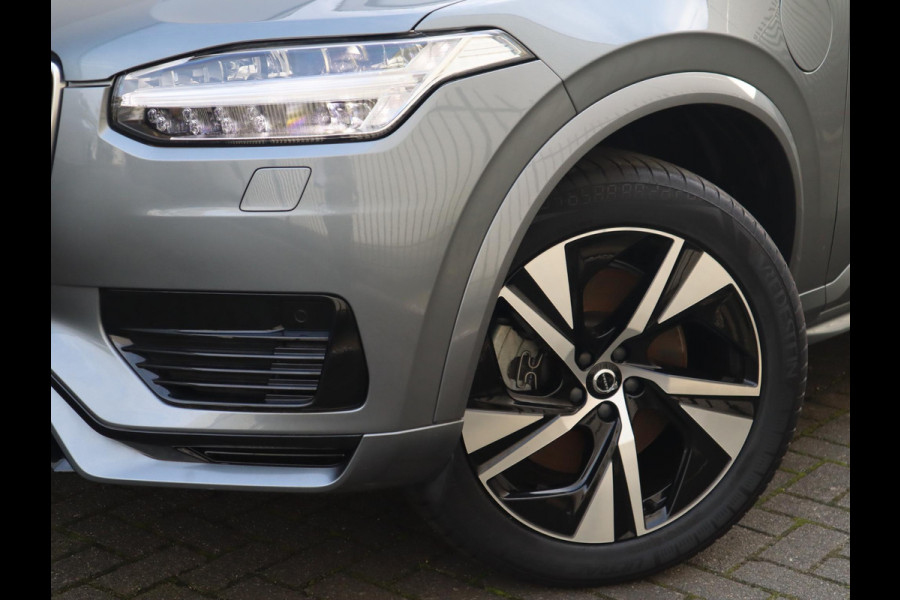 Volvo XC90 2.0 T8 Twin Engine AWD Inscription Automaat / 7 Persoons / Panoramadak / Harman Kardon / Comfortstoelen / Trekhaak / 20 Inch / Stoelverwarming / Achteruitrijcamera / LED / Elektrisch Verstelbare Stoelen