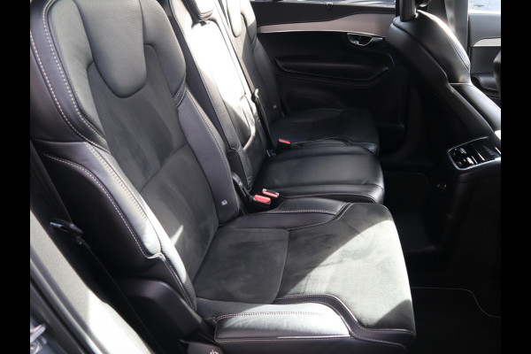 Volvo XC90 2.0 T8 Twin Engine AWD Inscription Automaat / 7 Persoons / Panoramadak / Harman Kardon / Comfortstoelen / Trekhaak / 20 Inch / Stoelverwarming / Achteruitrijcamera / LED / Elektrisch Verstelbare Stoelen