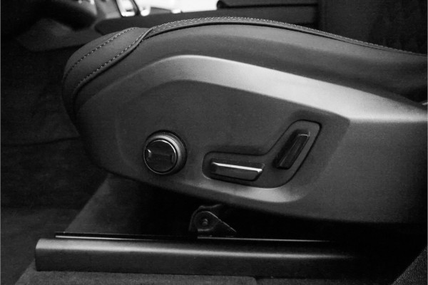 Volvo XC90 2.0 T8 Recharge AWD 7-Pers Facelift 360° Luchtvering Matrix Keyless