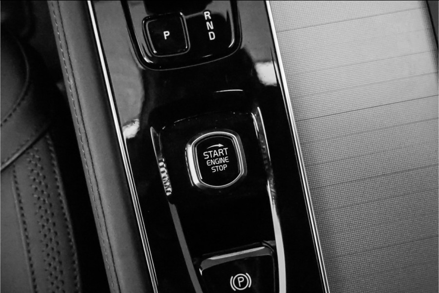 Volvo XC90 2.0 T8 Recharge AWD 7-Pers Facelift 360° Luchtvering Matrix Keyless