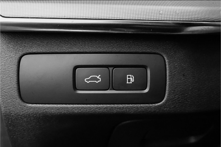 Volvo XC90 2.0 T8 Recharge AWD 7-Pers Facelift 360° Luchtvering Matrix Keyless