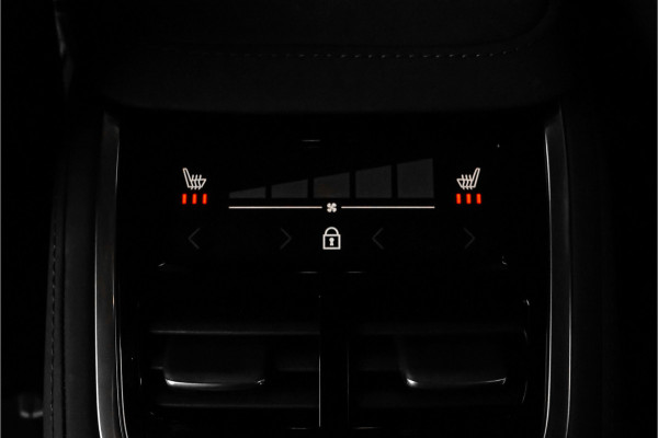 Volvo XC90 2.0 T8 Recharge AWD 7-Pers Facelift 360° Luchtvering Matrix Keyless
