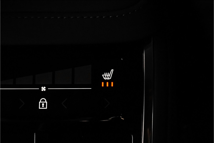 Volvo XC90 2.0 T8 Recharge AWD 7-Pers Facelift 360° Luchtvering Matrix Keyless