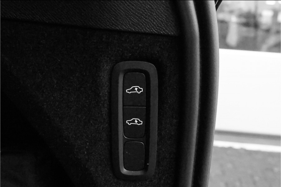 Volvo XC90 2.0 T8 Recharge AWD 7-Pers Facelift 360° Luchtvering Matrix Keyless