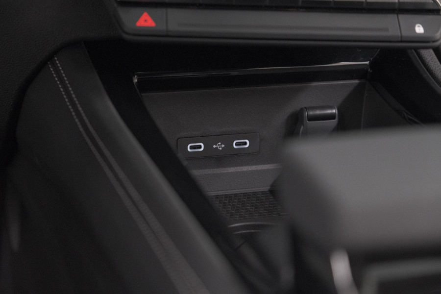 Renault Espace E-Tech full hybrid 200 techno 7p. | Camera | Adaptieve Cruise Control | Elektrische Kofferklep