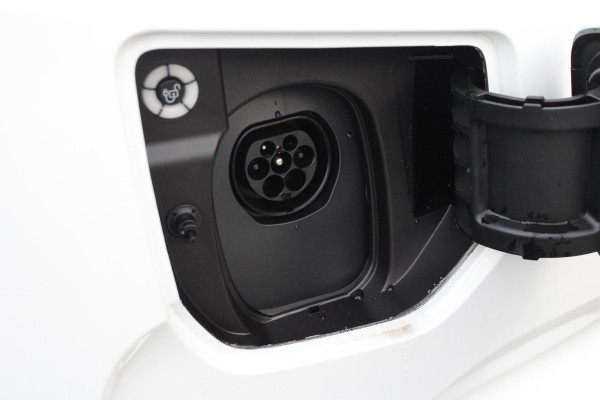 Ford Transit Custom 340 2.5 PHEV L2H1 Trend Kombi |  Prijs is incl. BTW incl. BPM | 9- PERSOONS | Excl. BTW incl. BPM kost deze Custom 45.062,- | Privacy Glass |