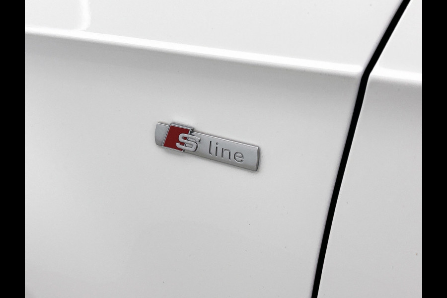 Audi A3 SPORTBACK 35 TFSI CoD S-Line (DIGITALE COCKPIT, STOELVERWARMING, LED, DEALER ONDERHOUDEN)