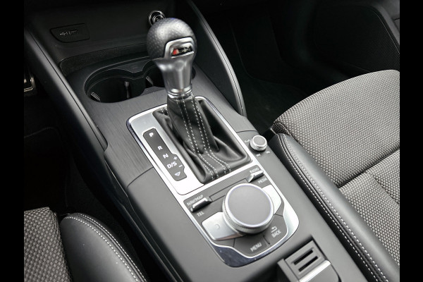 Audi A3 SPORTBACK 35 TFSI CoD S-Line (DIGITALE COCKPIT, STOELVERWARMING, LED, DEALER ONDERHOUDEN)