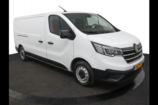 Renault Trafic 2.0 dCi 130 T30 L2H1 Luxe Excl. BTW Airco - Cruise Control - Bluetooth - Trekhaak - Parkeersensor Achter - Zijschuifdeur Rechts - 12 Maanden BOVAG Garantie