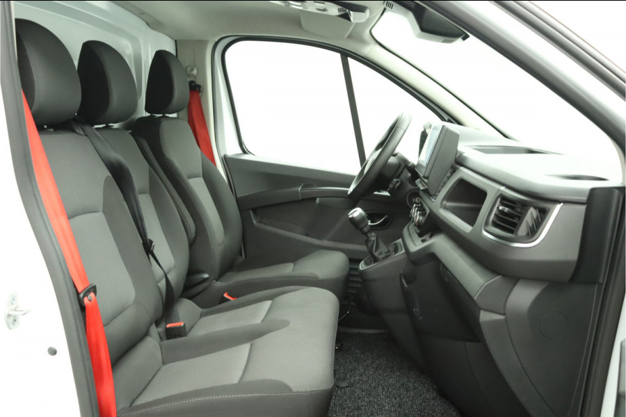 Renault Trafic 2.0 dCi 130 T30 L2H1 Luxe Excl. BTW Airco - Cruise Control - Bluetooth - Trekhaak - Parkeersensor Achter - Zijschuifdeur Rechts - 12 Maanden BOVAG Garantie