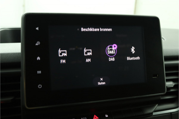 Renault Trafic 2.0 dCi 130 T30 L2H1 Luxe Excl. BTW Airco - Cruise Control - Bluetooth - Trekhaak - Parkeersensor Achter - Zijschuifdeur Rechts - 12 Maanden BOVAG Garantie