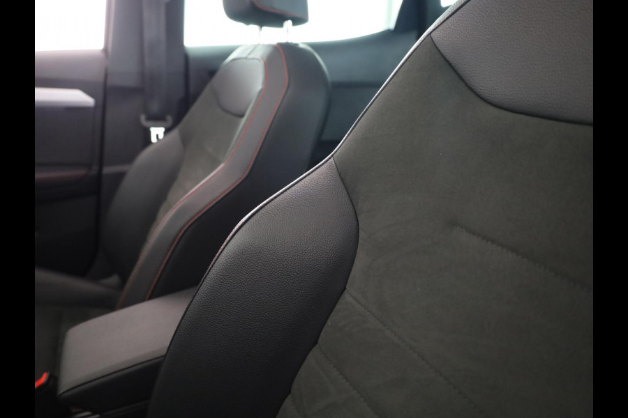 Seat Ibiza 1.0 TSI FR Business Intense Plus 115pk | Virtual Cockpit | 17 inch lichtmetalen velgen | Apple Carplay / Android auto | Climatronic