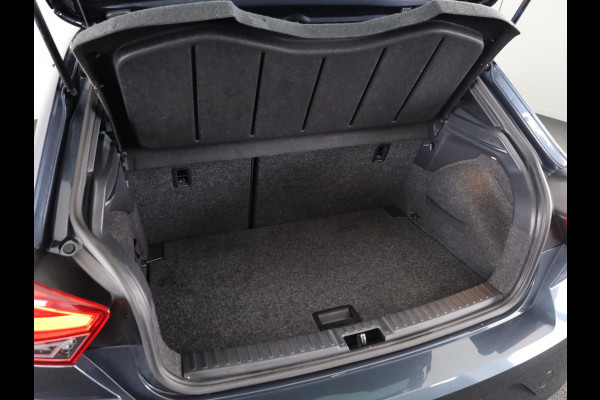 Seat Ibiza 1.0 TSI FR Business Intense Plus 115pk | Virtual Cockpit | 17 inch lichtmetalen velgen | Apple Carplay / Android auto | Climatronic