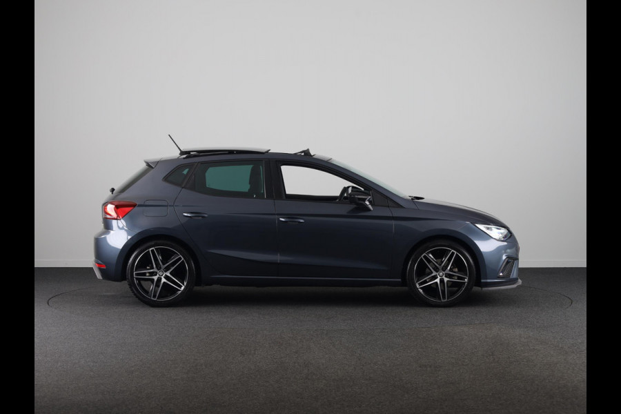 Seat Ibiza 1.0 TSI FR Business Intense Plus 115pk | Virtual Cockpit | 17 inch lichtmetalen velgen | Apple Carplay / Android auto | Climatronic