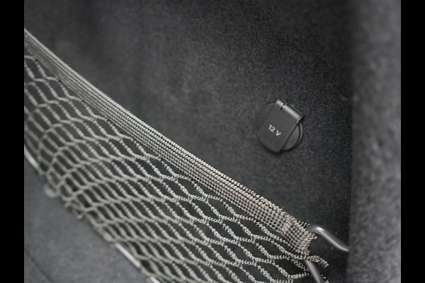 Audi Q5 55 TFSI e Quattro S-Line Plug in Hybrid PHEV | Trekhaak af Fabriek | Alcantara Sportstoelen Verwarmd | Adaptive Cruise | Apple Carplay | Virtual | Navigatie | Camera | DAB |