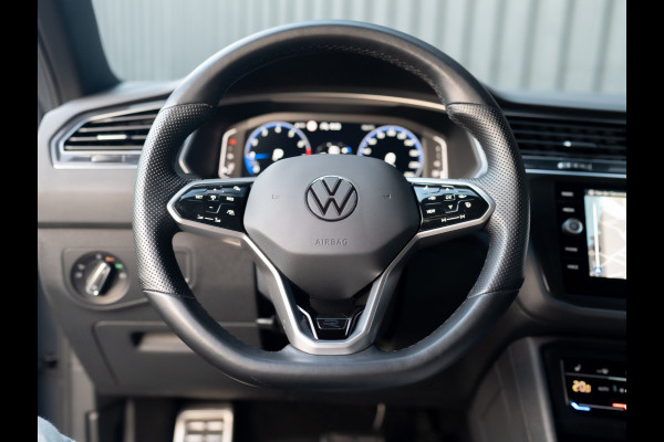 Volkswagen Tiguan 1.5 TSI R-Line Business+ | Side Assist | Keyless | 20'' | Camera | Elk. A-klep | IQ Light | Prijs Rijklaar!!