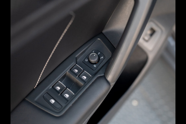 Volkswagen Tiguan 1.5 TSI R-Line Business+ | Side Assist | Keyless | 20'' | Camera | Elk. A-klep | IQ Light | Prijs Rijklaar!!