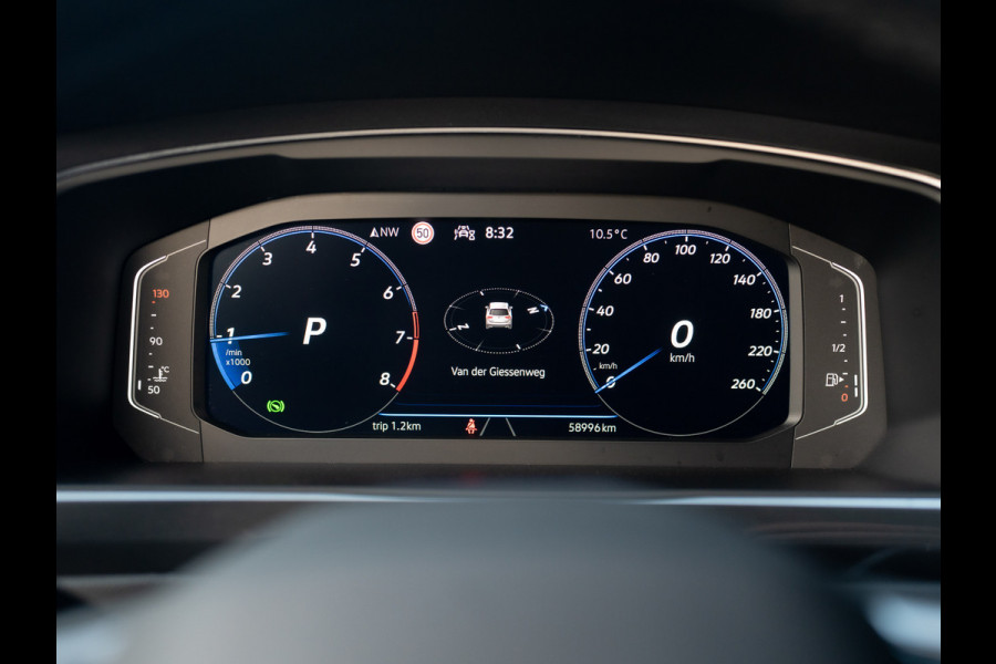 Volkswagen Tiguan 1.5 TSI R-Line Business+ | Side Assist | Keyless | 20'' | Camera | Elk. A-klep | IQ Light | Prijs Rijklaar!!