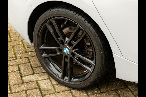 BMW 1-serie 118i M-Sport - Dak - Harman Kardon - ACC - Navi Prof - Shadow Edition