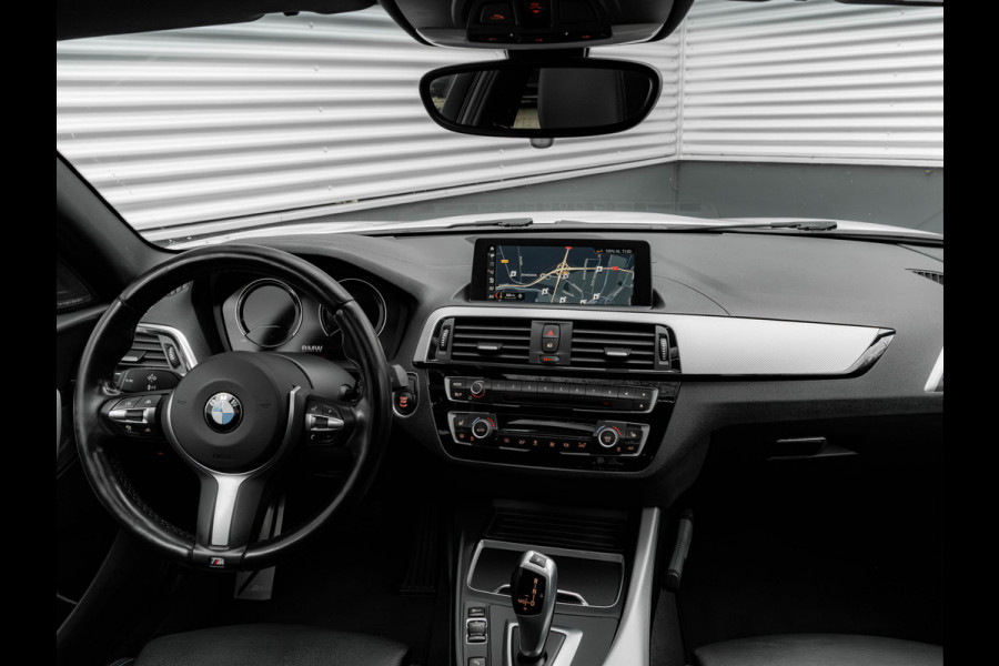 BMW 1-serie 118i M-Sport - Dak - Harman Kardon - ACC - Navi Prof - Shadow Edition