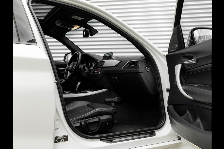 BMW 1-serie 118i M-Sport - Dak - Harman Kardon - ACC - Navi Prof - Shadow Edition