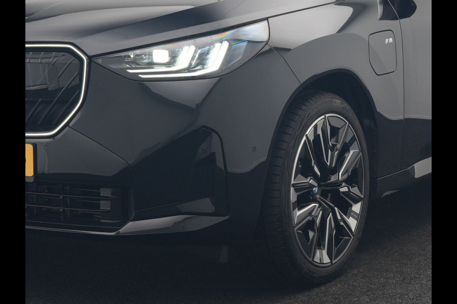 BMW X3 30e xDrive M Sport PRO Plug In Hybrid 299pk PHEV | Trekhaak af Fabriek | Adaptive Cruise | 21" L.M | | Lederen Sportstoelen Memory & Ventilatie | Head Up | 360 Camera | Harman Kardon |