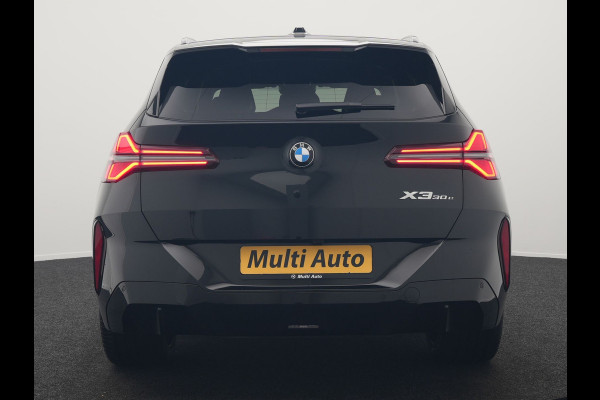 BMW X3 30e xDrive M Sport PRO Plug In Hybrid 299pk PHEV | Trekhaak af Fabriek | Adaptive Cruise | 21" L.M | | Lederen Sportstoelen Memory & Ventilatie | Head Up | 360 Camera | Harman Kardon |