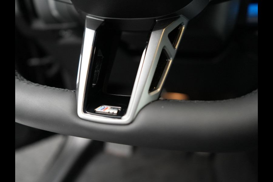 BMW X3 30e xDrive M Sport PRO Plug In Hybrid 299pk PHEV | Trekhaak af Fabriek | Adaptive Cruise | 21" L.M | | Lederen Sportstoelen Memory & Ventilatie | Head Up | 360 Camera | Harman Kardon |