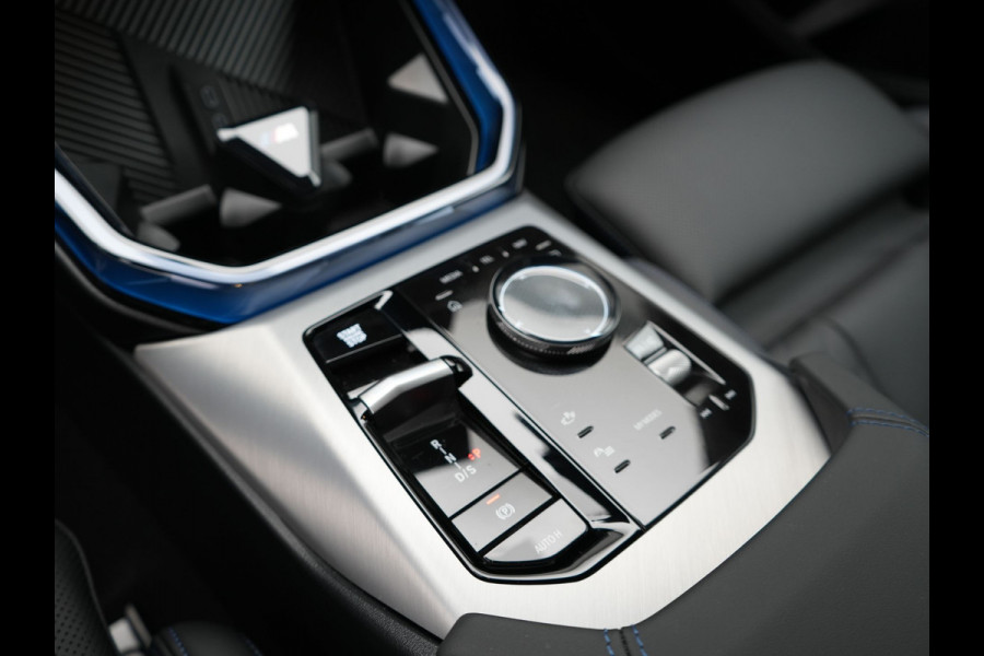 BMW X3 30e xDrive M Sport PRO Plug In Hybrid 299pk PHEV | Trekhaak af Fabriek | Adaptive Cruise | 21" L.M | | Lederen Sportstoelen Memory & Ventilatie | Head Up | 360 Camera | Harman Kardon |