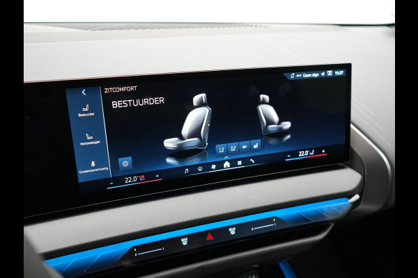 BMW X3 30e xDrive M Sport PRO Plug In Hybrid 299pk PHEV | Trekhaak af Fabriek | Adaptive Cruise | 21" L.M | | Lederen Sportstoelen Memory & Ventilatie | Head Up | 360 Camera | Harman Kardon |