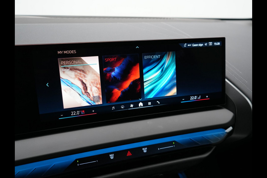 BMW X3 30e xDrive M Sport PRO Plug In Hybrid 299pk PHEV | Trekhaak af Fabriek | Adaptive Cruise | 21" L.M | | Lederen Sportstoelen Memory & Ventilatie | Head Up | 360 Camera | Harman Kardon |