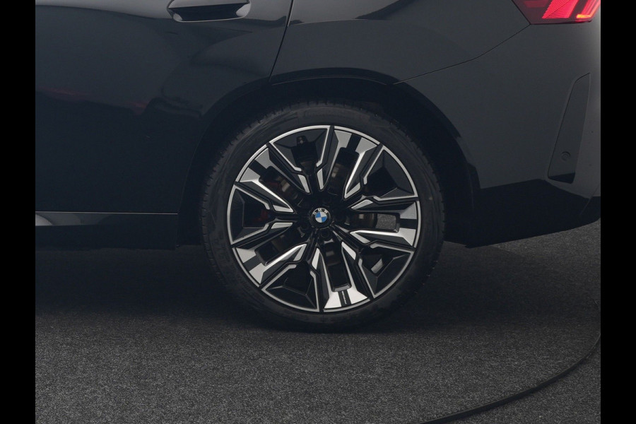 BMW X3 30e xDrive M Sport PRO Plug In Hybrid 299pk PHEV | Trekhaak af Fabriek | Adaptive Cruise | 21" L.M | | Lederen Sportstoelen Memory & Ventilatie | Head Up | 360 Camera | Harman Kardon |