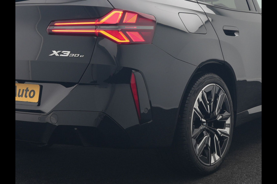 BMW X3 30e xDrive M Sport PRO Plug In Hybrid 299pk PHEV | Trekhaak af Fabriek | Adaptive Cruise | 21" L.M | | Lederen Sportstoelen Memory & Ventilatie | Head Up | 360 Camera | Harman Kardon |