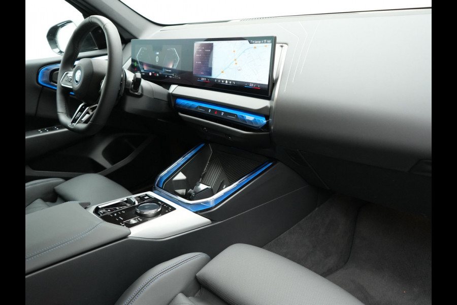 BMW X3 30e xDrive M Sport PRO Plug In Hybrid 299pk PHEV | Trekhaak af Fabriek | Adaptive Cruise | 21" L.M | | Lederen Sportstoelen Memory & Ventilatie | Head Up | 360 Camera | Harman Kardon |