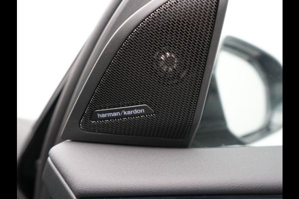 BMW X3 30e xDrive M Sport PRO Plug In Hybrid 299pk PHEV | Trekhaak af Fabriek | Adaptive Cruise | 21" L.M | | Lederen Sportstoelen Memory & Ventilatie | Head Up | 360 Camera | Harman Kardon |