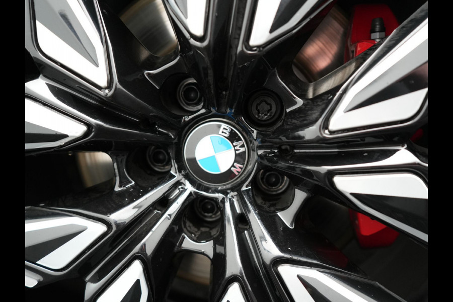 BMW X3 30e xDrive M Sport PRO Plug In Hybrid 299pk PHEV | Trekhaak af Fabriek | Adaptive Cruise | 21" L.M | | Lederen Sportstoelen Memory & Ventilatie | Head Up | 360 Camera | Harman Kardon |