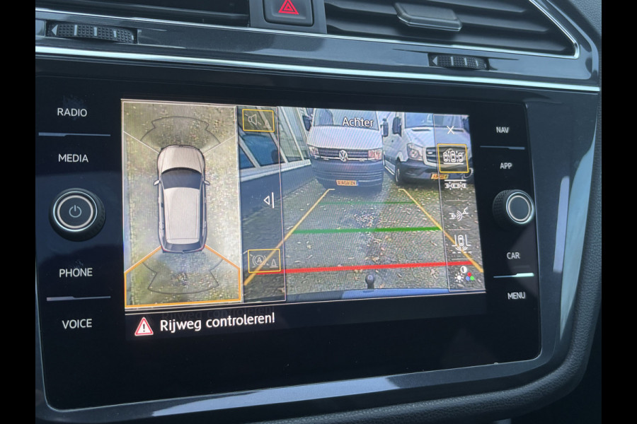 Volkswagen Tiguan Allspace 1.5 TSI Highline Business R 7p. | Pano | Leer | Trekhaak | 360 Camera | Stoelverwarming