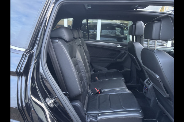 Volkswagen Tiguan Allspace 1.5 TSI Highline Business R 7p. | Pano | Leer | Trekhaak | 360 Camera | Stoelverwarming