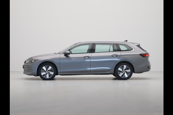 Volkswagen Passat Variant 1.5 eTSI 150pk Business Trekhaak Navigatie Camera Acc 112