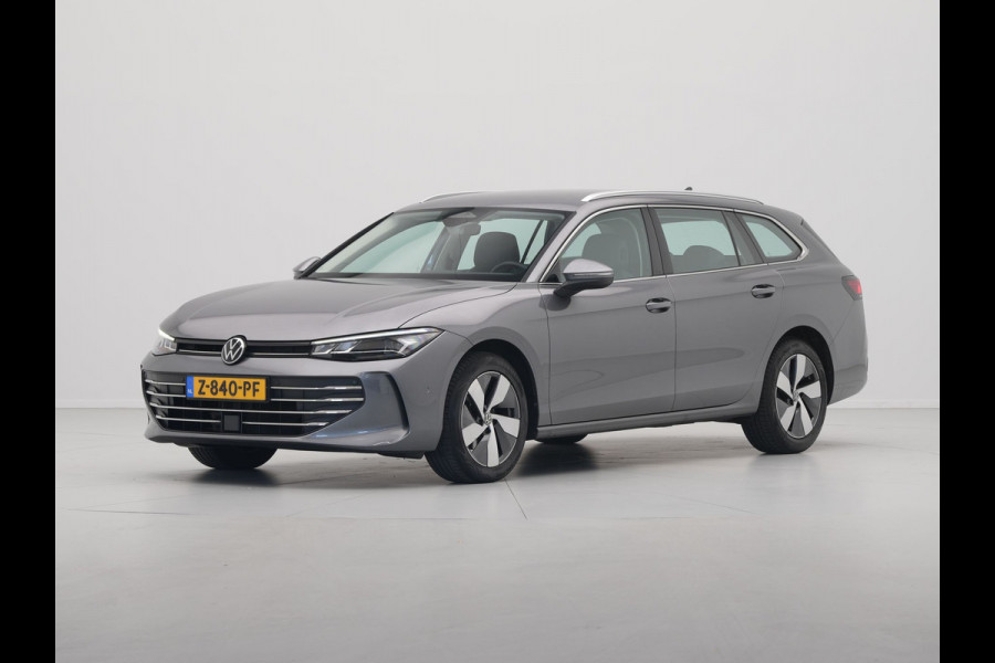 Volkswagen Passat Variant 1.5 eTSI 150pk Business Trekhaak Navigatie Camera Acc 112