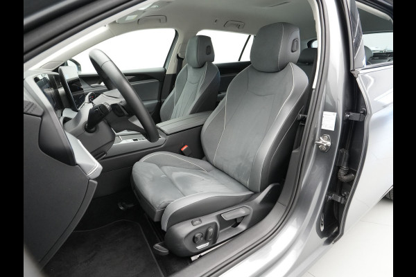 Volkswagen Passat Variant 1.5 eTSI 150pk Business Trekhaak Navigatie Camera Acc 112