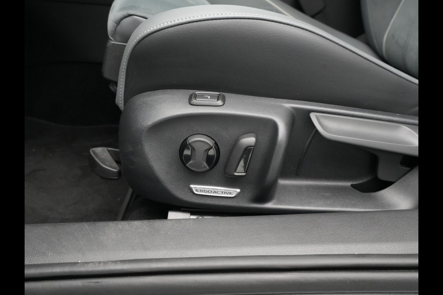 Volkswagen Passat Variant 1.5 eTSI 150pk Business Trekhaak Navigatie Camera Acc 112