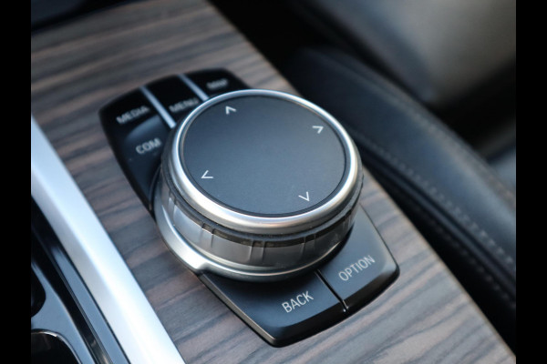 BMW X4 xDrive30i High Executive M Sport Pakket Automaat / Navigatie Professional / Panoramadak / Head-Up Display / Driving Assistant Plus / Innovation Pakket / Leder / M Sportremsysteem / Adaptief Onderstel / 20 Inch