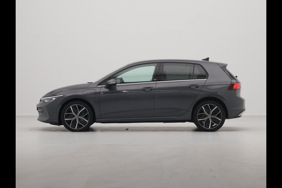 Volkswagen Golf 1.5 eHybrid 204pk 50 Edition Navigatie Camera Stoelverwarming Carplay Stoelmassage 143