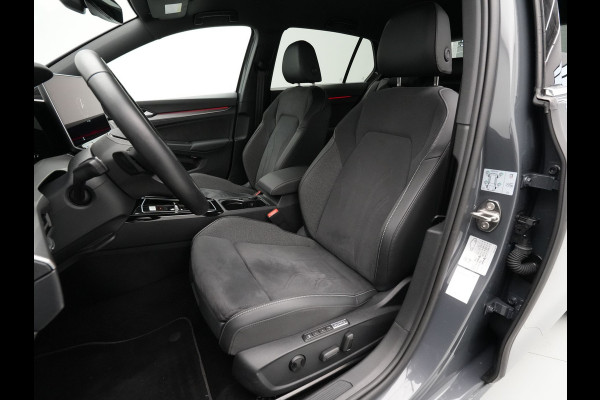 Volkswagen Golf 1.5 eHybrid 204pk 50 Edition Navigatie Camera Stoelverwarming Carplay Stoelmassage 143