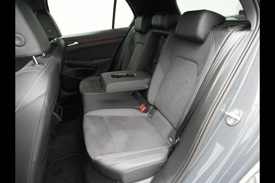 Volkswagen Golf 1.5 eHybrid 204pk 50 Edition Navigatie Camera Stoelverwarming Carplay Stoelmassage 143