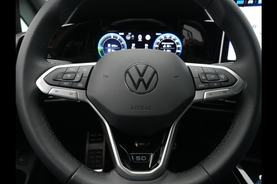 Volkswagen Golf 1.5 eHybrid 204pk 50 Edition Navigatie Camera Stoelverwarming Carplay Stoelmassage 143