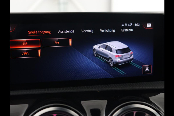Mercedes-Benz A-Klasse 250e AMG Limited | Trekhaak | Stoelverwarming | Camera | Sfeerverlichting | Navigatie | Widescreen | Park Assist | Full LED | Leder/Alcantara | Climate control | PHEV | Plug In