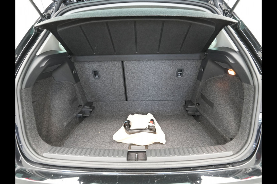 Seat Arona 1.0 TSI 95pk Style Business Intense Navigatie Camera Keyless Acc Clima 115